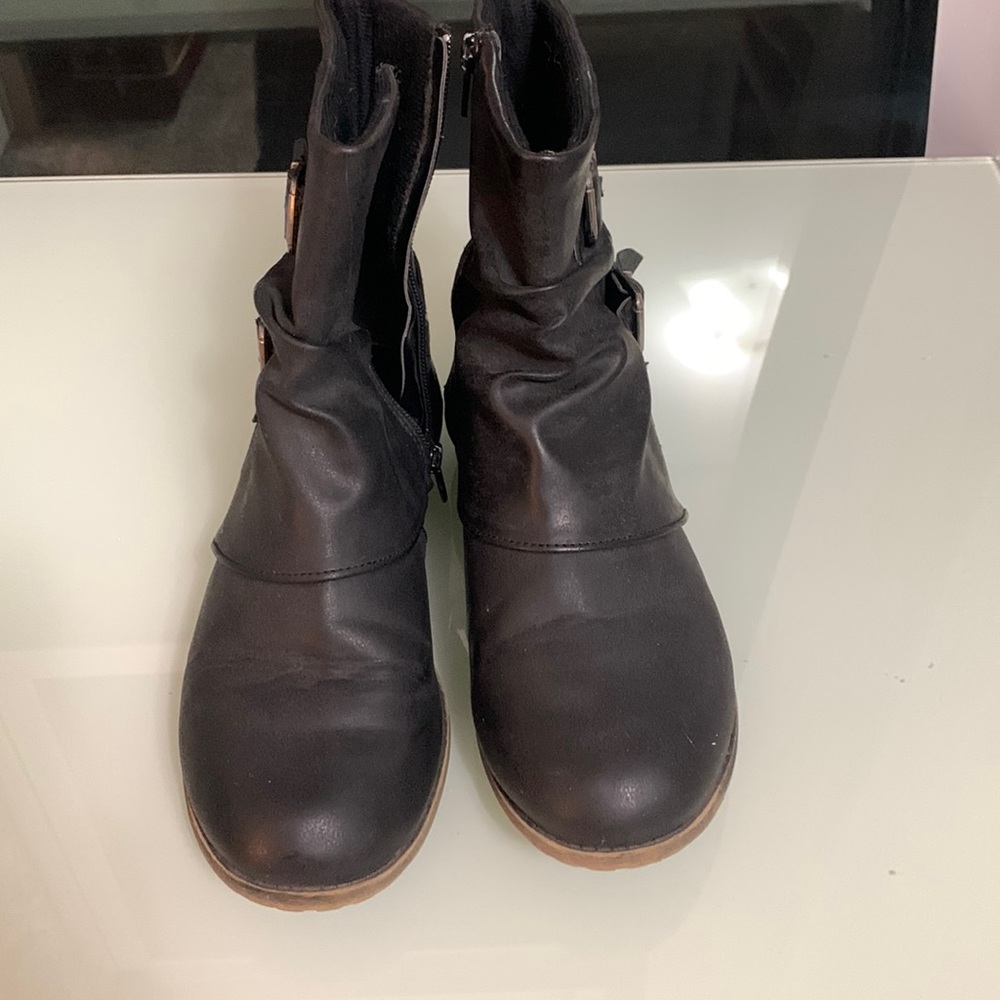Black boots